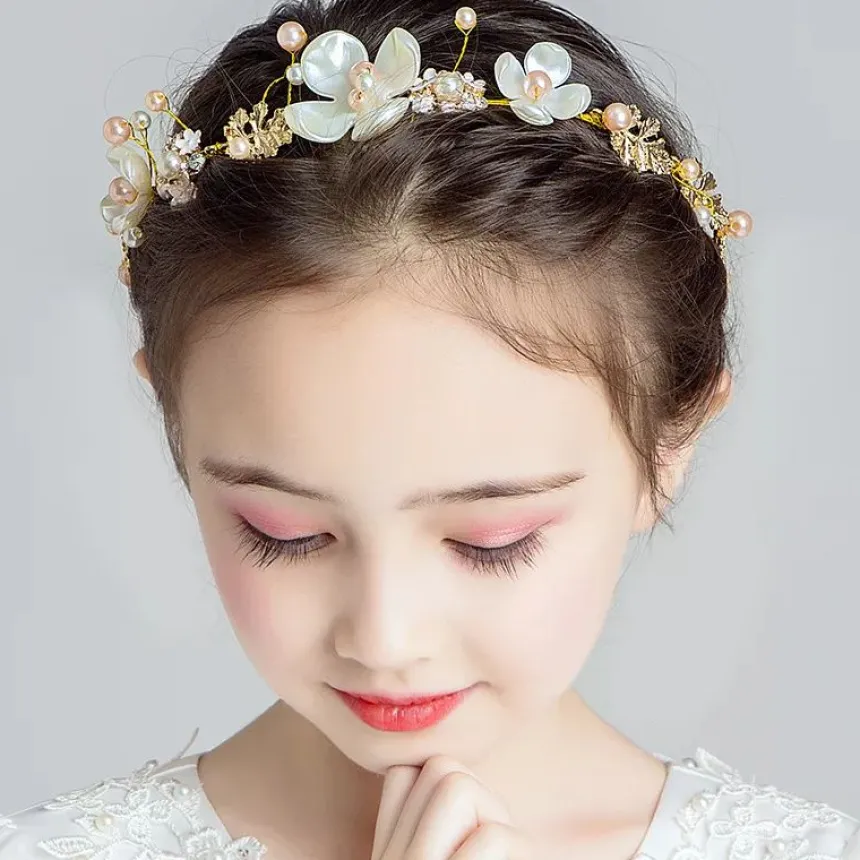 Bijoux de tête couronne fleurs et perles