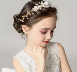 Bijoux de tête couronne fleurs et perles