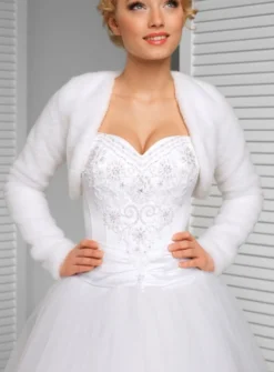 Boléro femme fausse fourrure manches longues