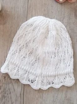 Bonnet crochet blanc petite fille