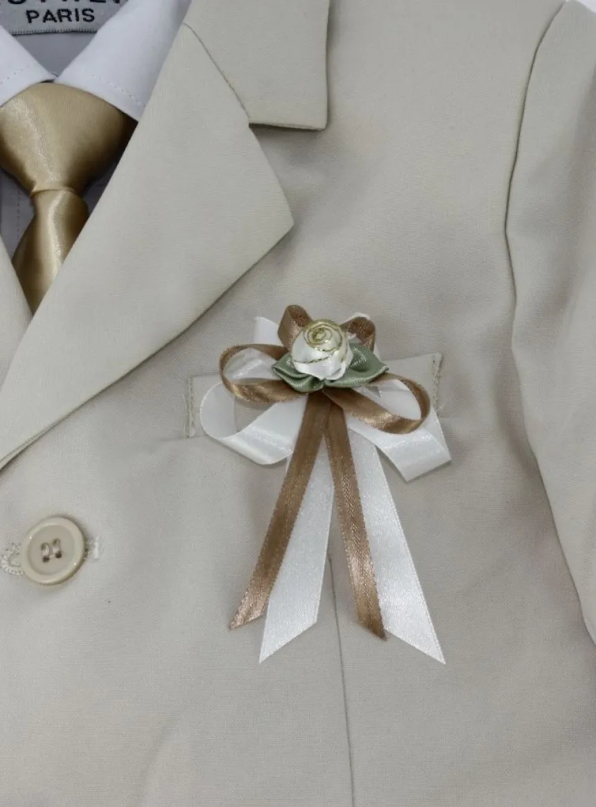 Boutonnière fleur et ruban satin