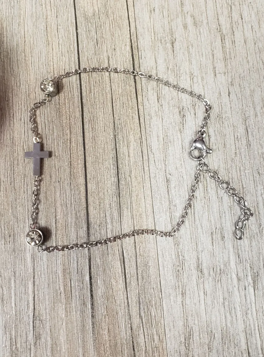 Bracelet croix et strass Gris argent