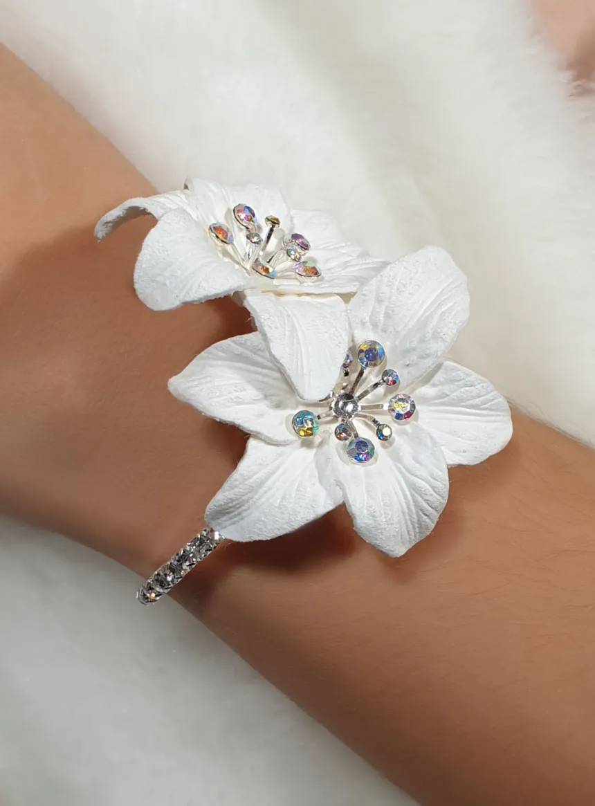 Bracelet fleurs et strass Blanc
