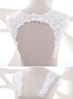 Bretelles dentelle perlée et dos fermé