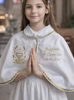 Cape satin blanc galon doré petit col