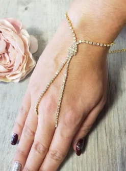 Chaine de main avec strass