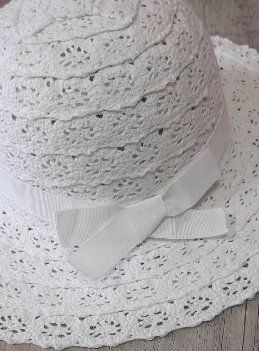 Chapeau fille dentelle crochet