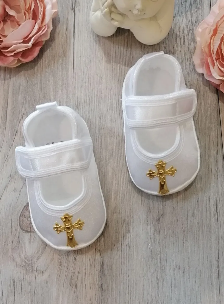 Chaussons baptême bébé fille avec croix