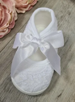 Chaussons baptême bébé fille dentelle ruban