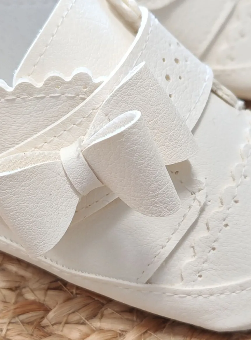 Chaussons de baptême bébé fille avec nœud