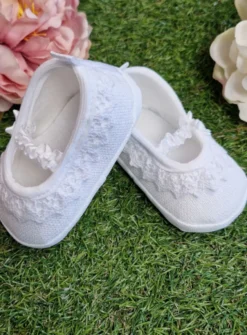 Chaussons de baptême bébé fille dentelle vintage