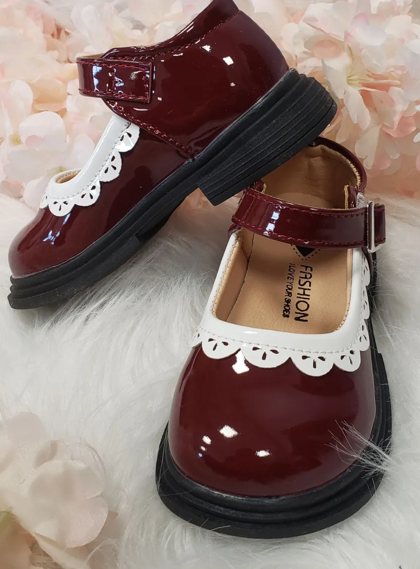 Chaussures Babies vernies fille