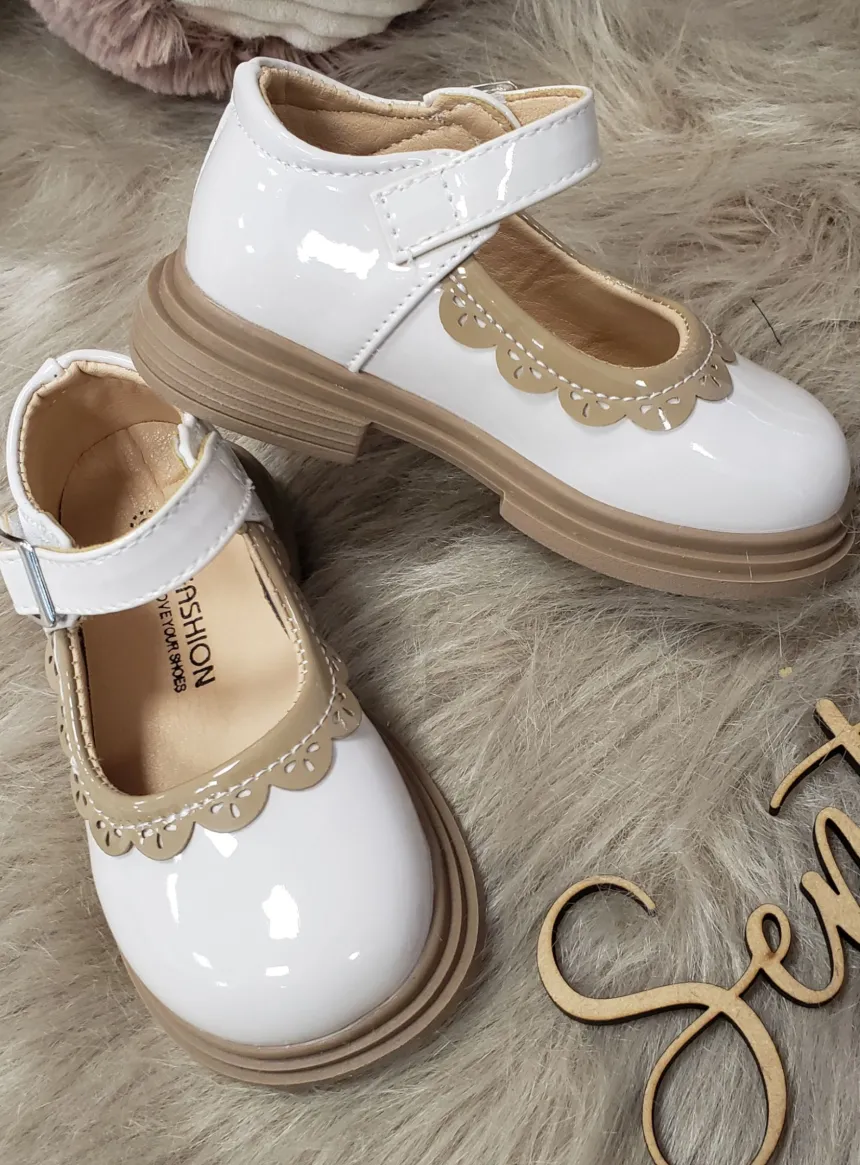 Chaussures Babies vernies fille