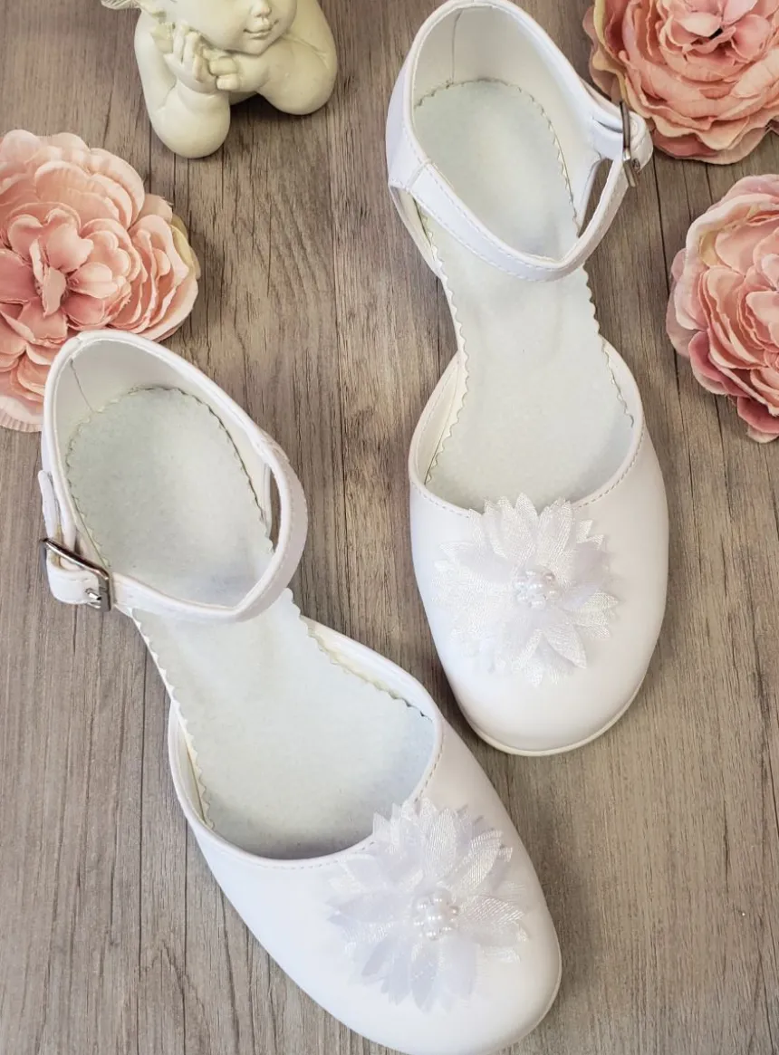 Chaussures communion fille petits talons fleur tissu