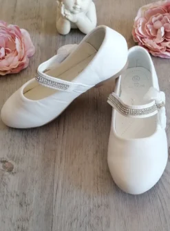 Chaussures de bébé pour baptême fille
