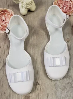 Chaussures de communion fille à petits talons