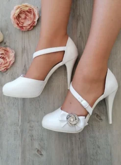 Chaussures escarpin cérémonie femme satin et lanière