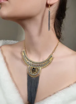 Collier plastron chic + boucles