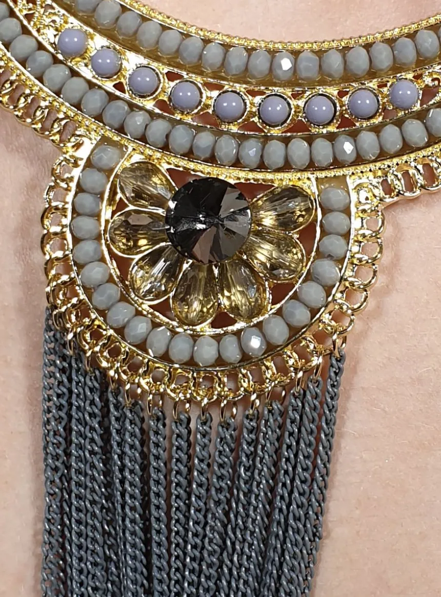 Collier plastron chic + boucles