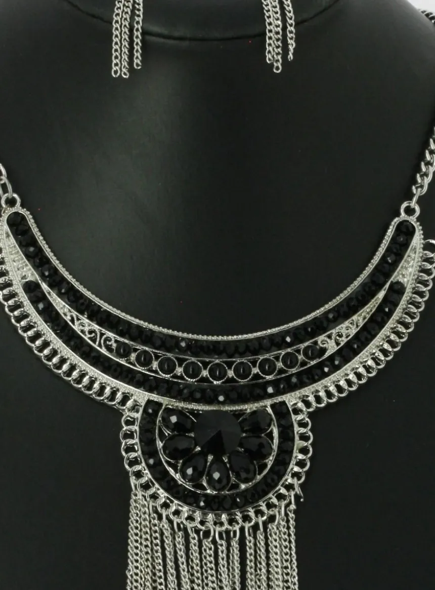 Collier plastron chic + boucles