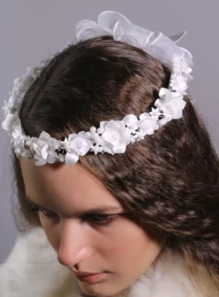 Couronne de communion ronde blanche fleur ruban Blanc