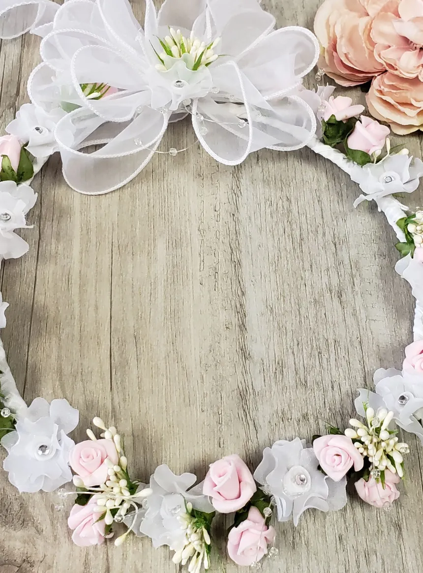 Couronne fleurs blanches et roses avec feuillage Blanc