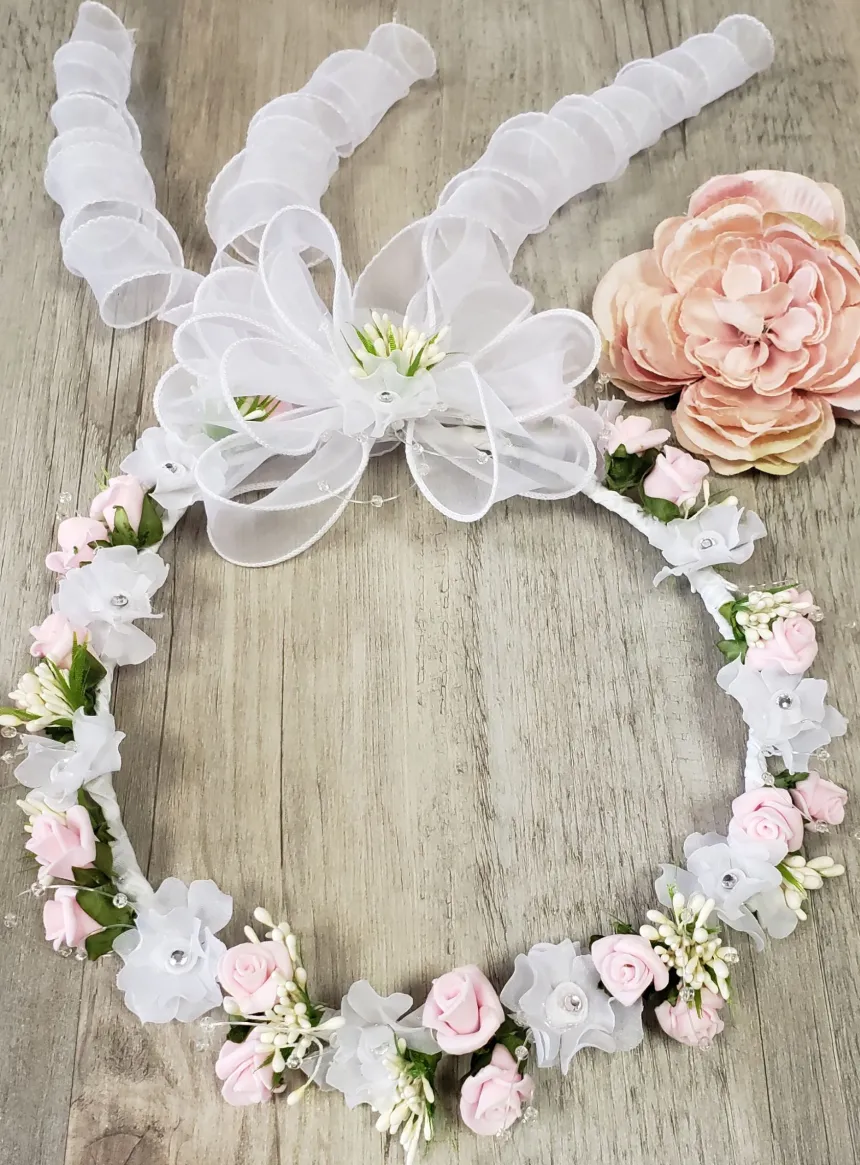 Couronne fleurs blanches et roses avec feuillage Blanc