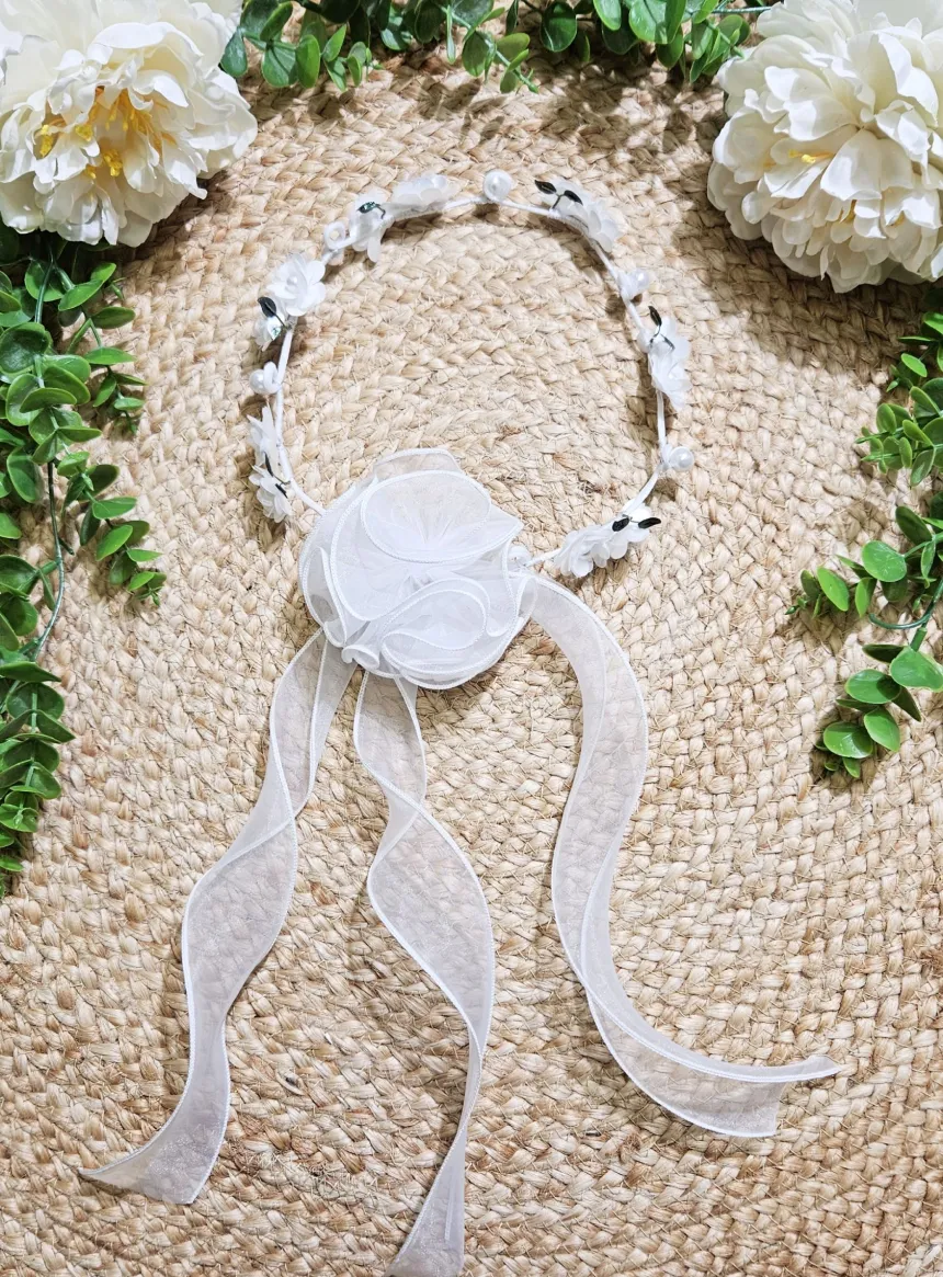 Couronne Florale Élégante en Tissu et Organza
