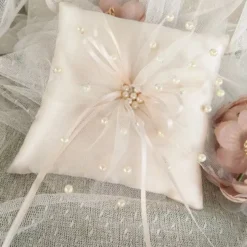 Coussin pour alliance satin et tulle Beige