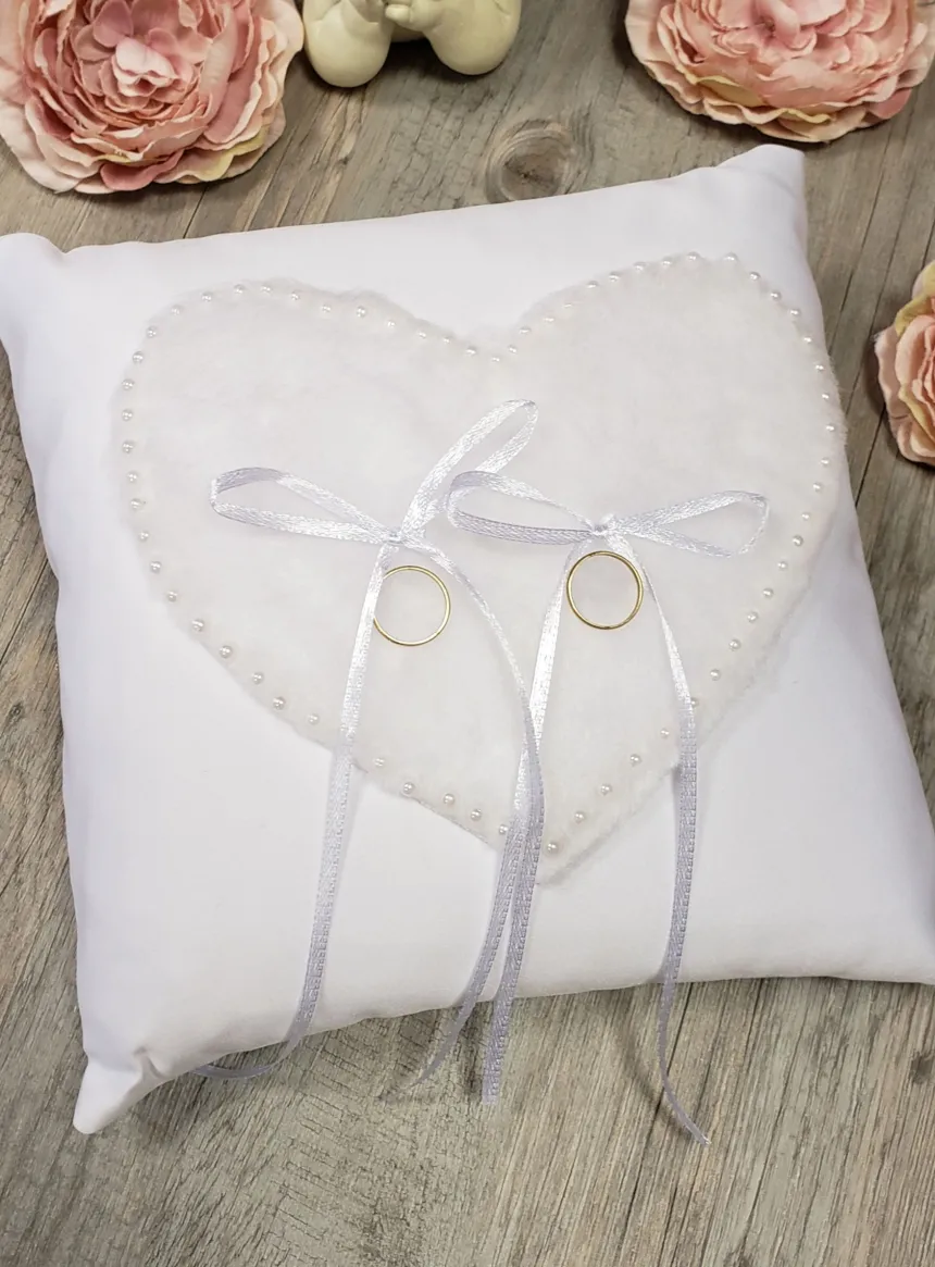 Coussin pour alliances cœur polaire élégant