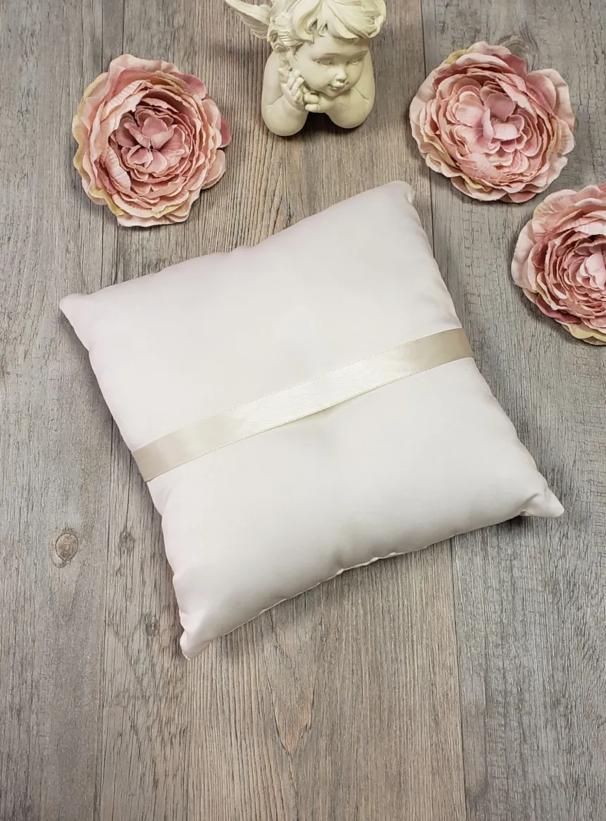 Coussin pour alliances nœud et strass