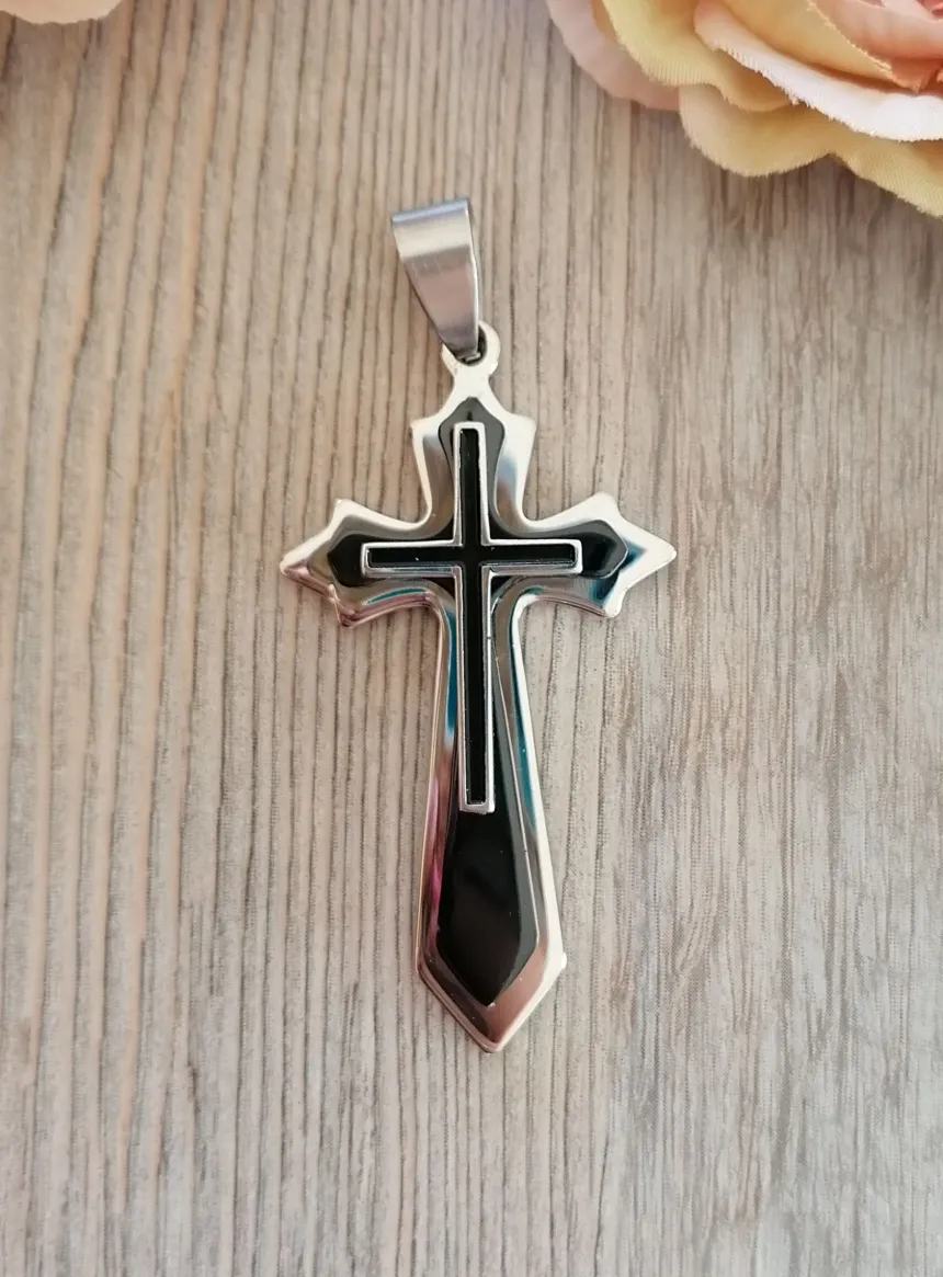 Croix de communion acier et noir Gris argent