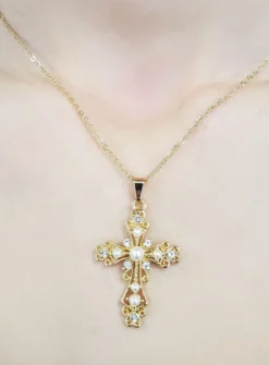 Croix strass avec chaine