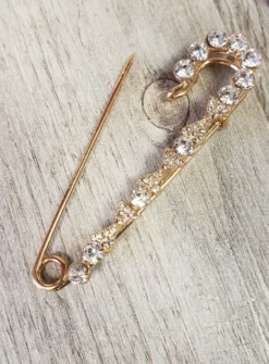 Epingle à nourrice bijou strass
