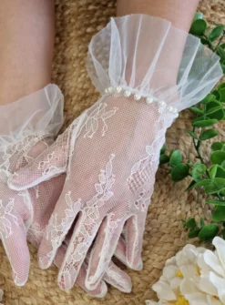 Gants en dentelle fine ivoire pour femme