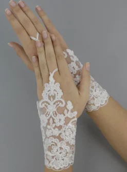Mitaines mariage femme court tout dentelle
