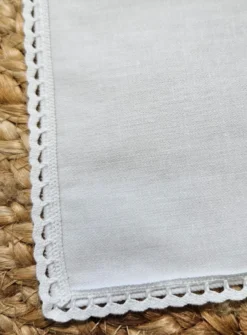 Mouchoir blanc coton et dentelle vintage Blanc