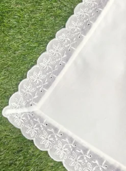 Mouchoir blanc dentelle anglaise