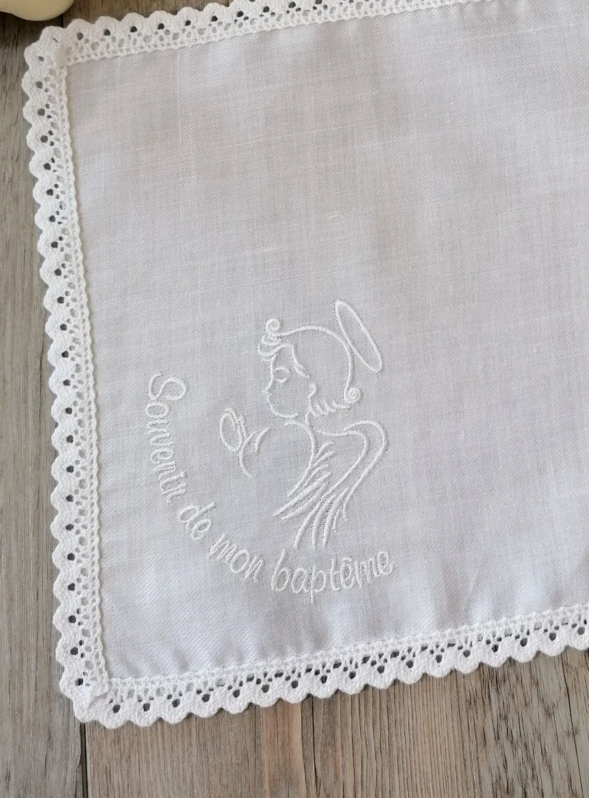 Mouchoir de baptême coton brodé