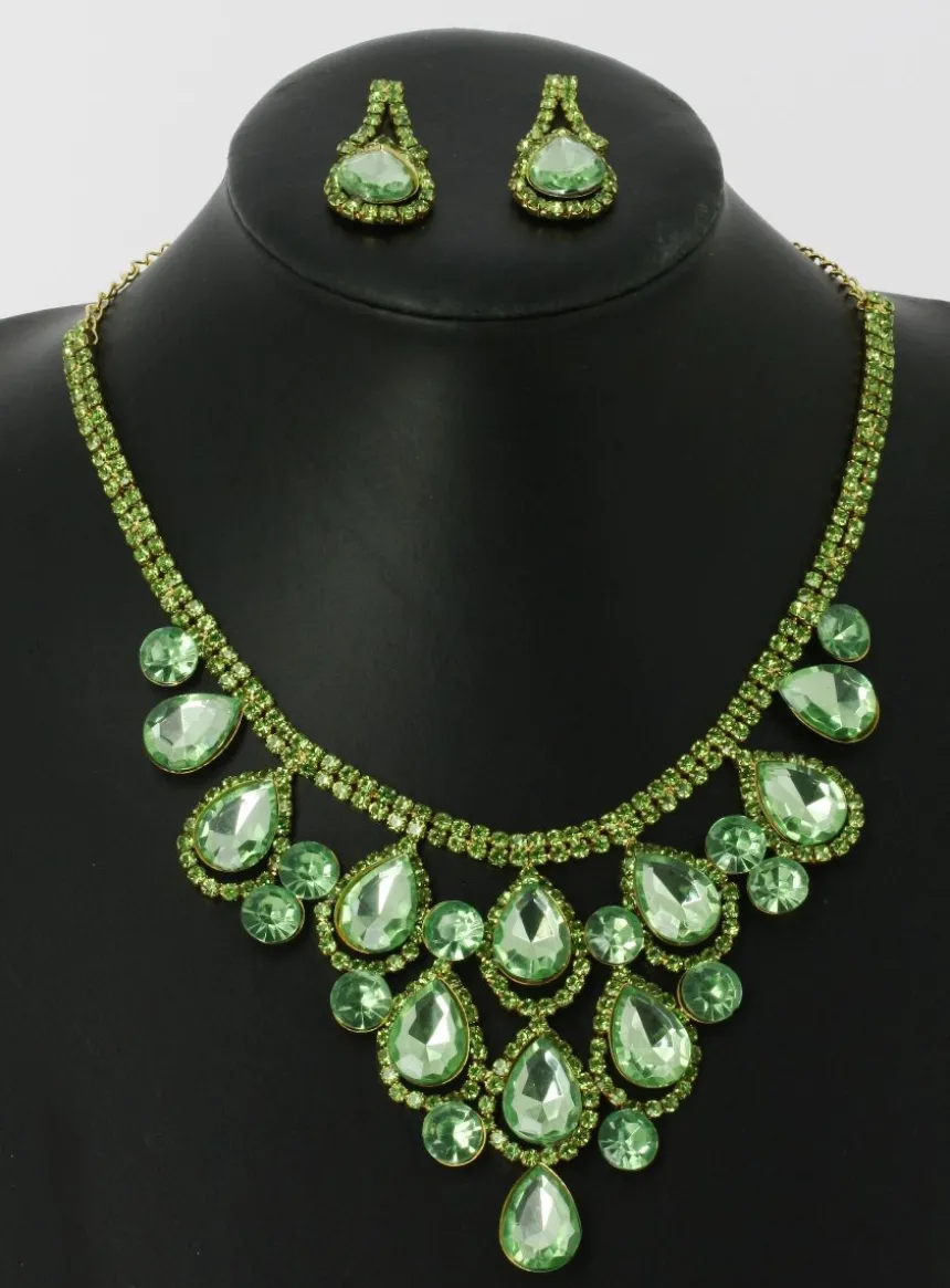 Parure bijoux collier + boucles
