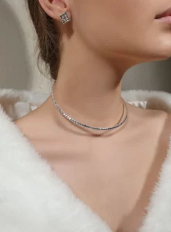 Parure de soirée collier ras du cou + boucles strass