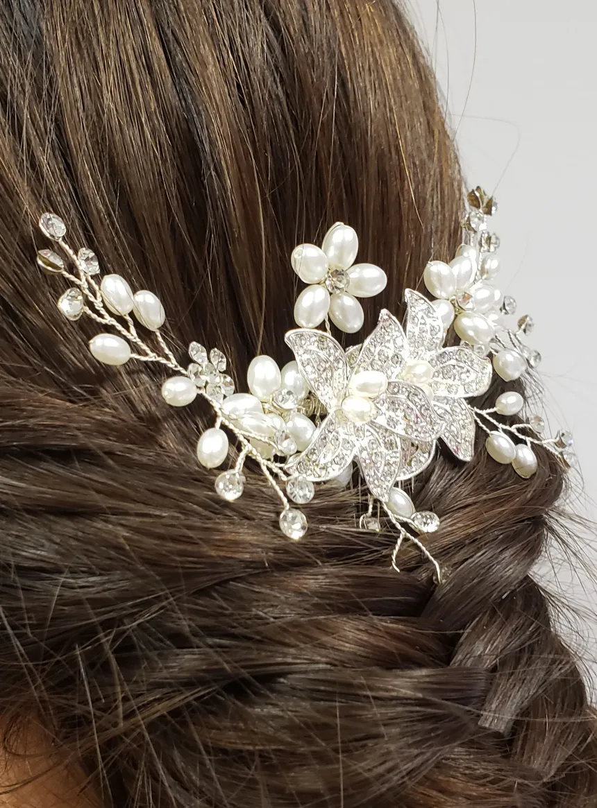 Peigne cheveux fleurs et perles