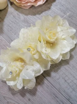 Peigne cheveux rangée de fleurs