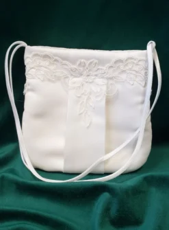 Pochette cérémonie avec dentelle