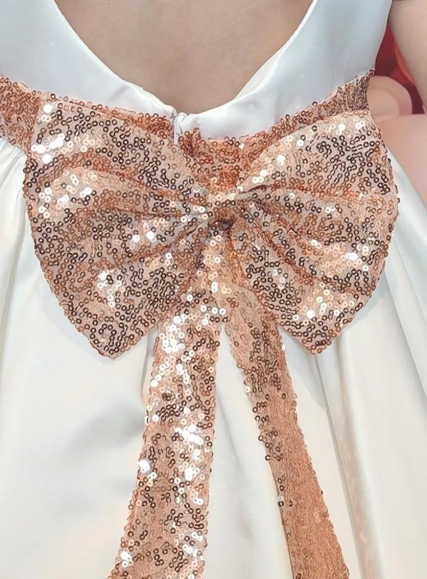 Robe de cérémonie fille satin et paillettes dos coeur