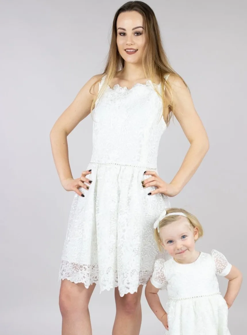 Robe dentelle femme courte