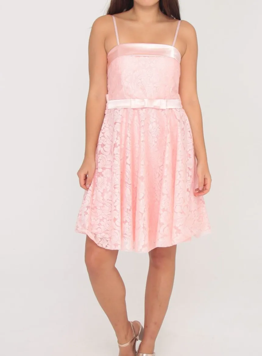 Robe de soirée courte femme ou jeune fille