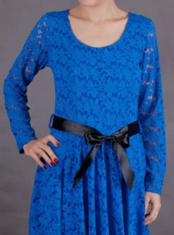 Robe de soirée courte Morrigane dentelle et ruban