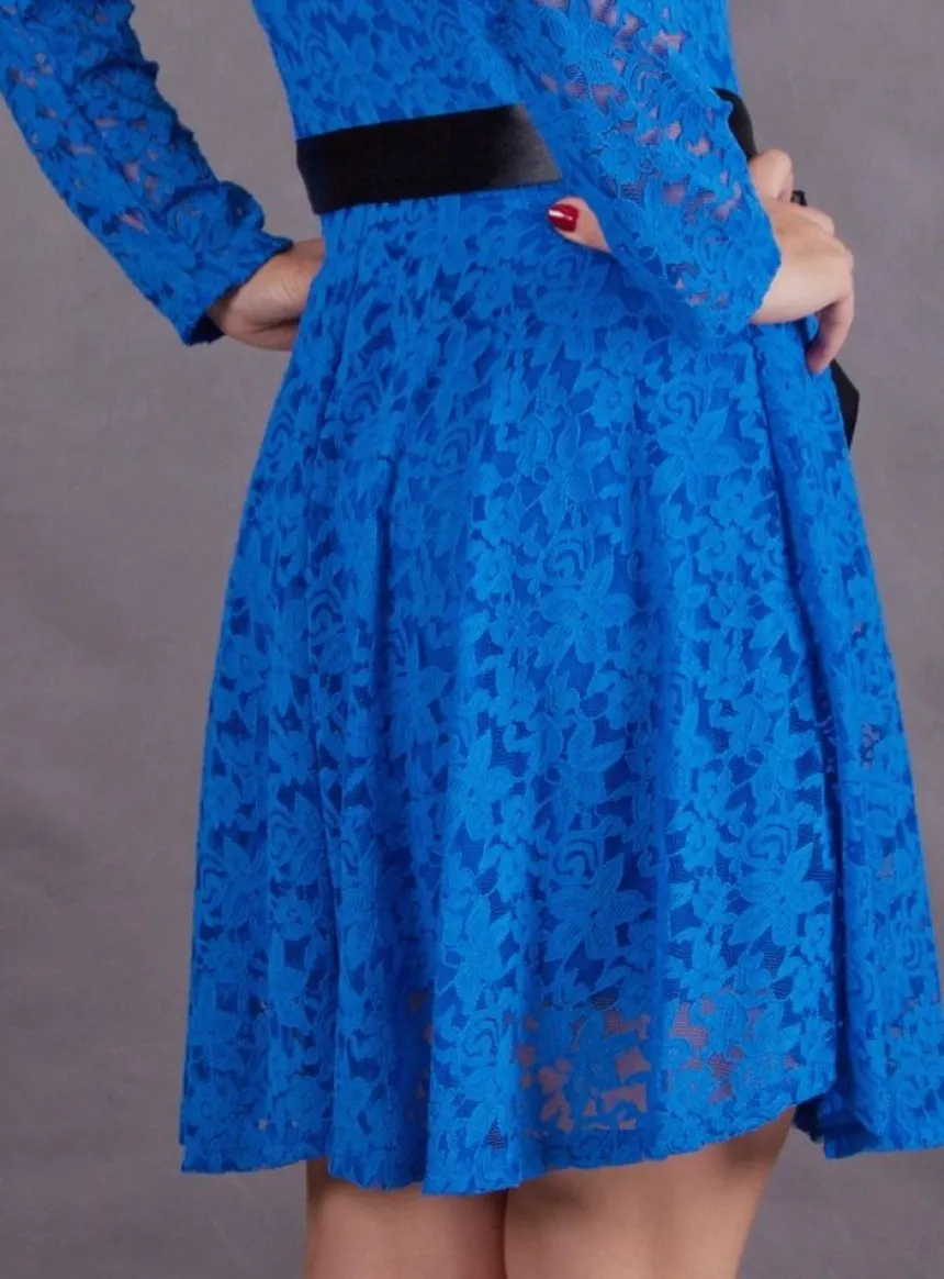 Robe de soirée courte Morrigane dentelle et ruban