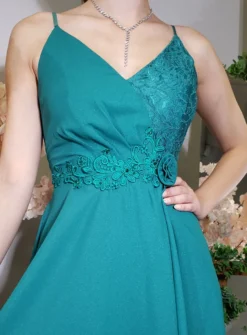 Robe de soirée courte mousseline et dentelle